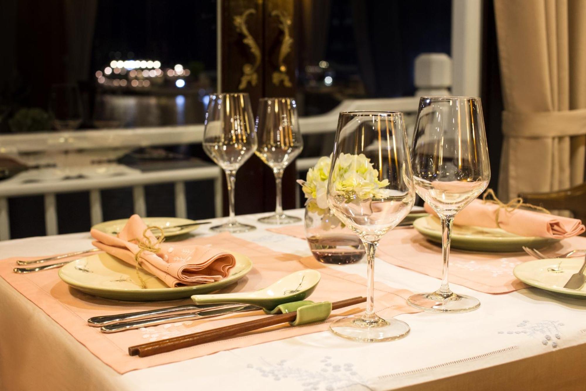Hera Boutique Cruise Ha Long Bay Bagian luar foto