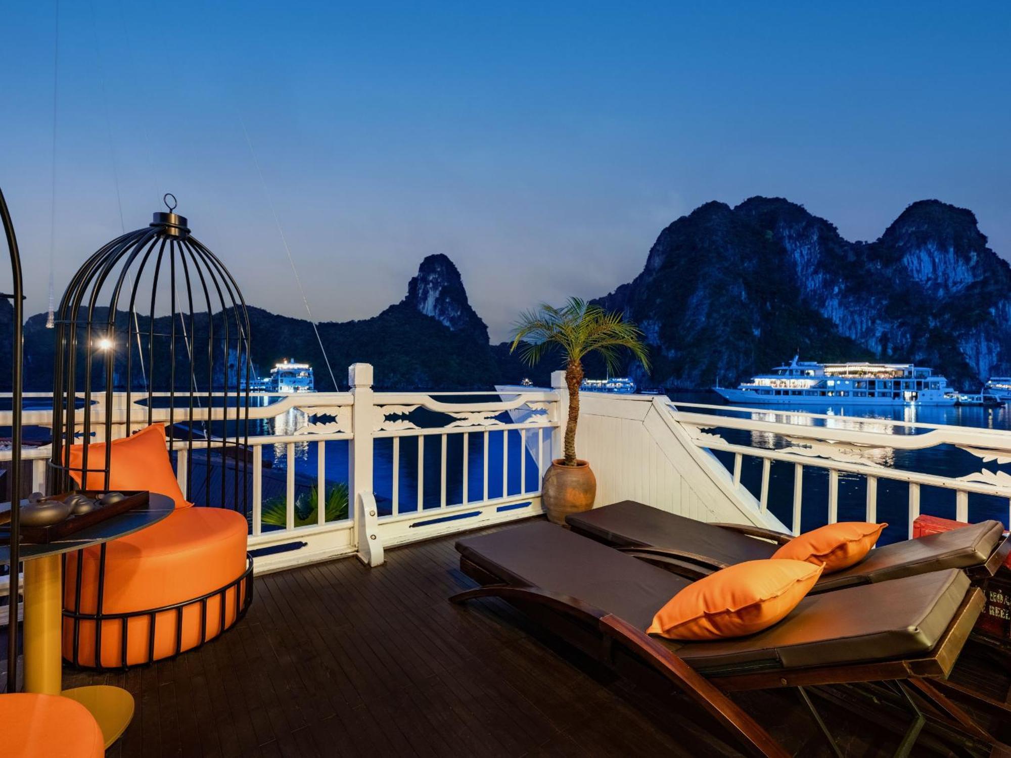 Hera Boutique Cruise Ha Long Bay Bagian luar foto