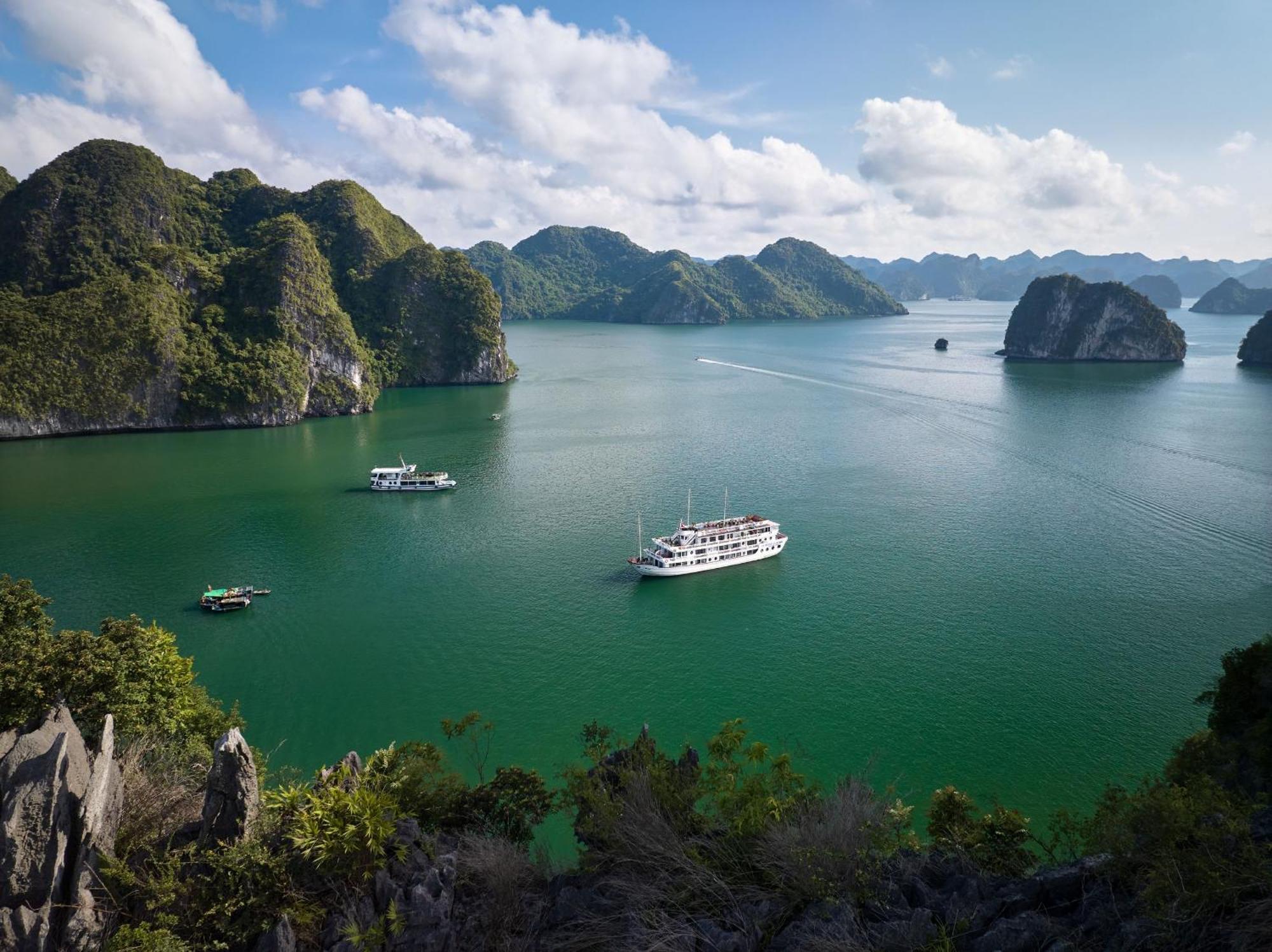 Hera Boutique Cruise Ha Long Bay Bagian luar foto