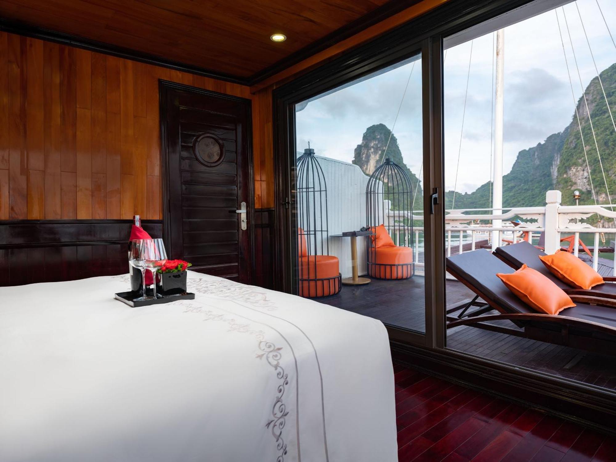 Hera Boutique Cruise Ha Long Bay Bagian luar foto