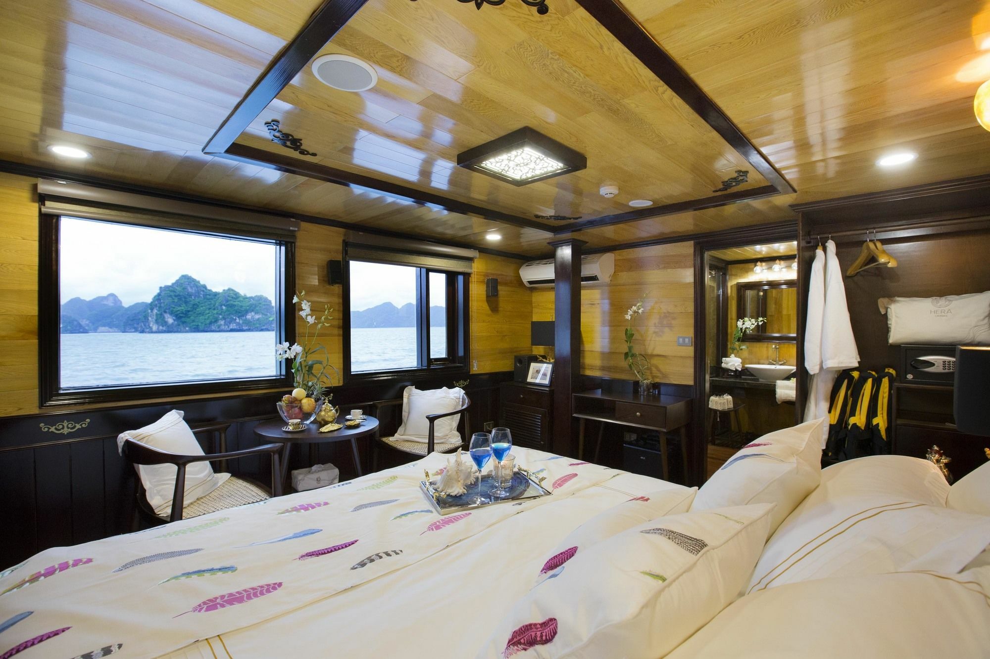 Hera Boutique Cruise Ha Long Bay Bagian luar foto