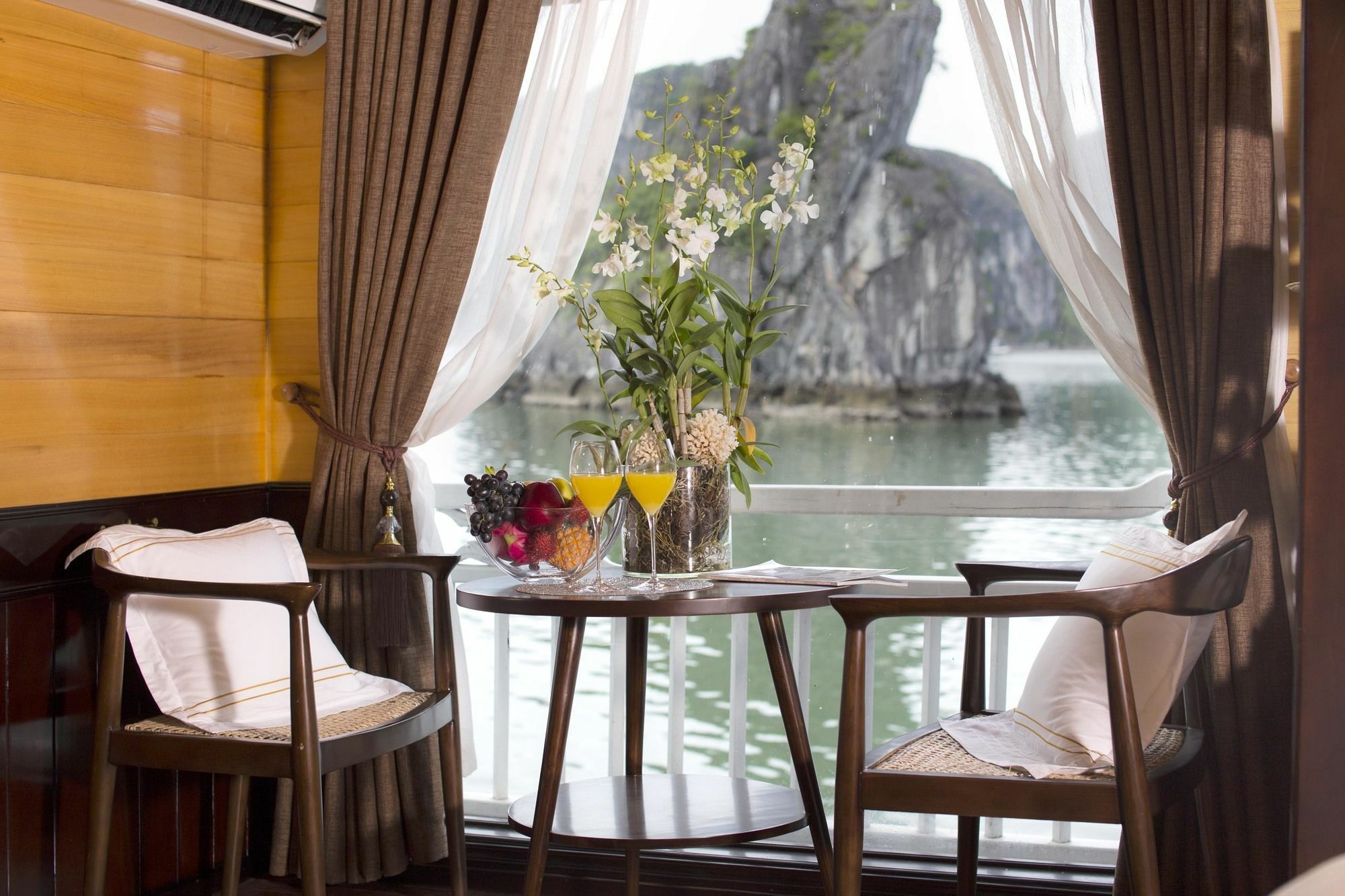 Hera Boutique Cruise Ha Long Bay Bagian luar foto